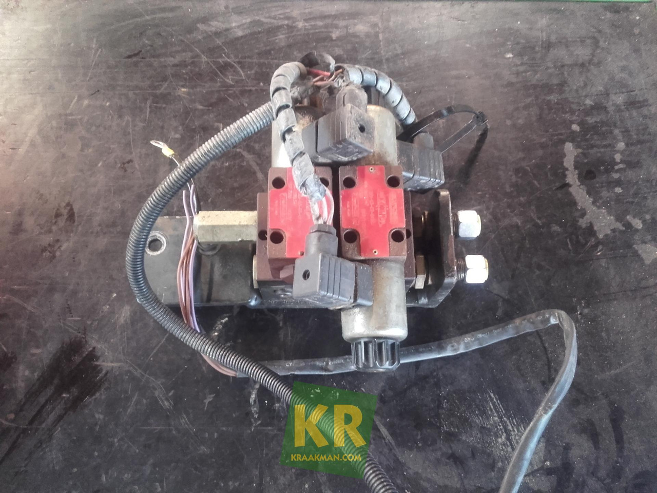 1100 Controller John Deere - Sistem de navigare pentru Tractor agricol: Foto 4 1100 Controller John Deere - Sistem de navigare pentru Tractor agricol: Foto 4