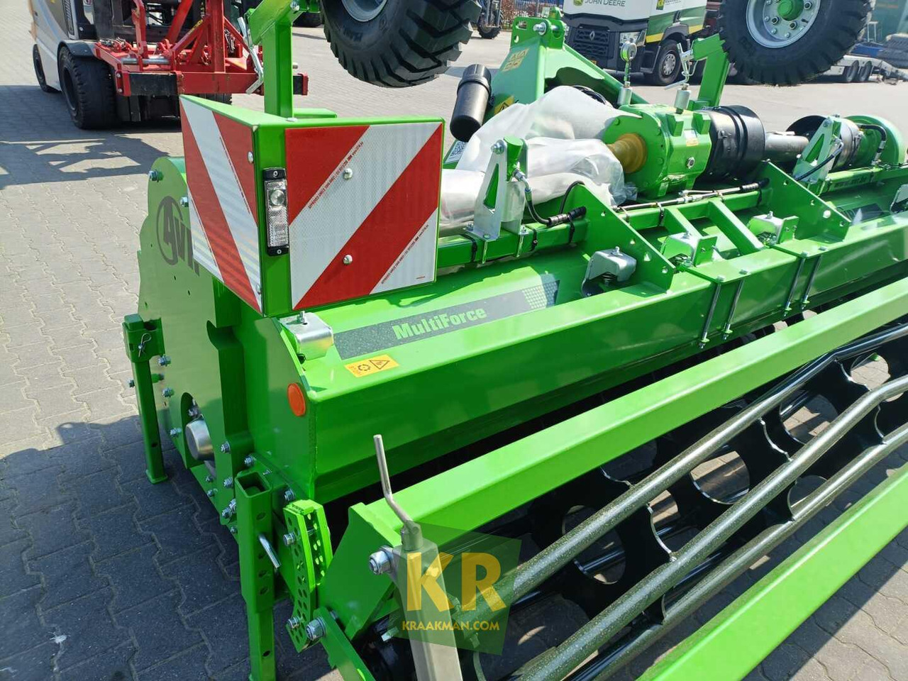 AVR MultiForce - Maşină pentru prelucrarea solului: Foto 3 AVR MultiForce - Maşină pentru prelucrarea solului: Foto 3