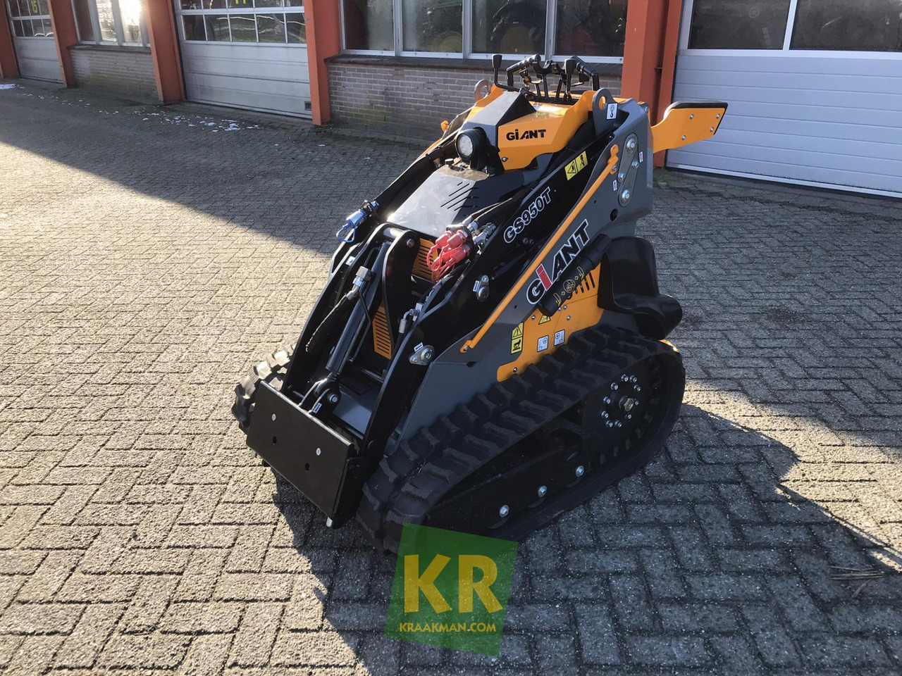 GS950T Giant - Mini încărcător: Foto 1 GS950T Giant - Mini încărcător: Foto 1