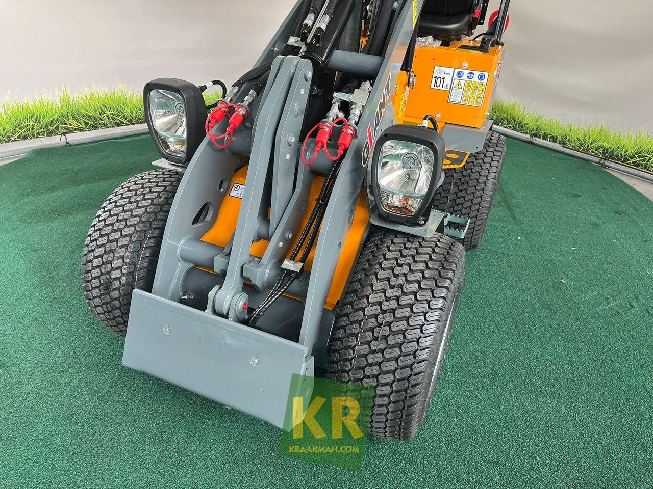 Giant G1200 - Încărcător articulat: Foto 3 Giant G1200 - Încărcător articulat: Foto 3