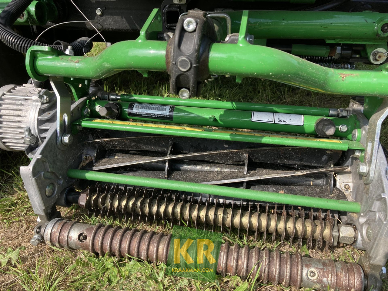 John Deere 8000A E-CUT  - Maşină de tuns iarba: Foto 4 John Deere 8000A E-CUT  - Maşină de tuns iarba: Foto 4