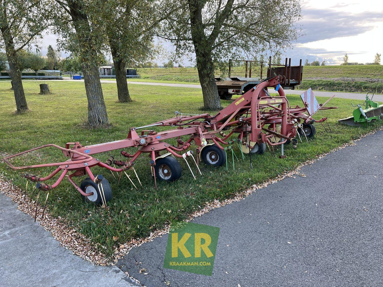 KW 6.40/6 schudder Krone - Maşină de întors fânul: Foto 2 KW 6.40/6 schudder Krone - Maşină de întors fânul: Foto 2