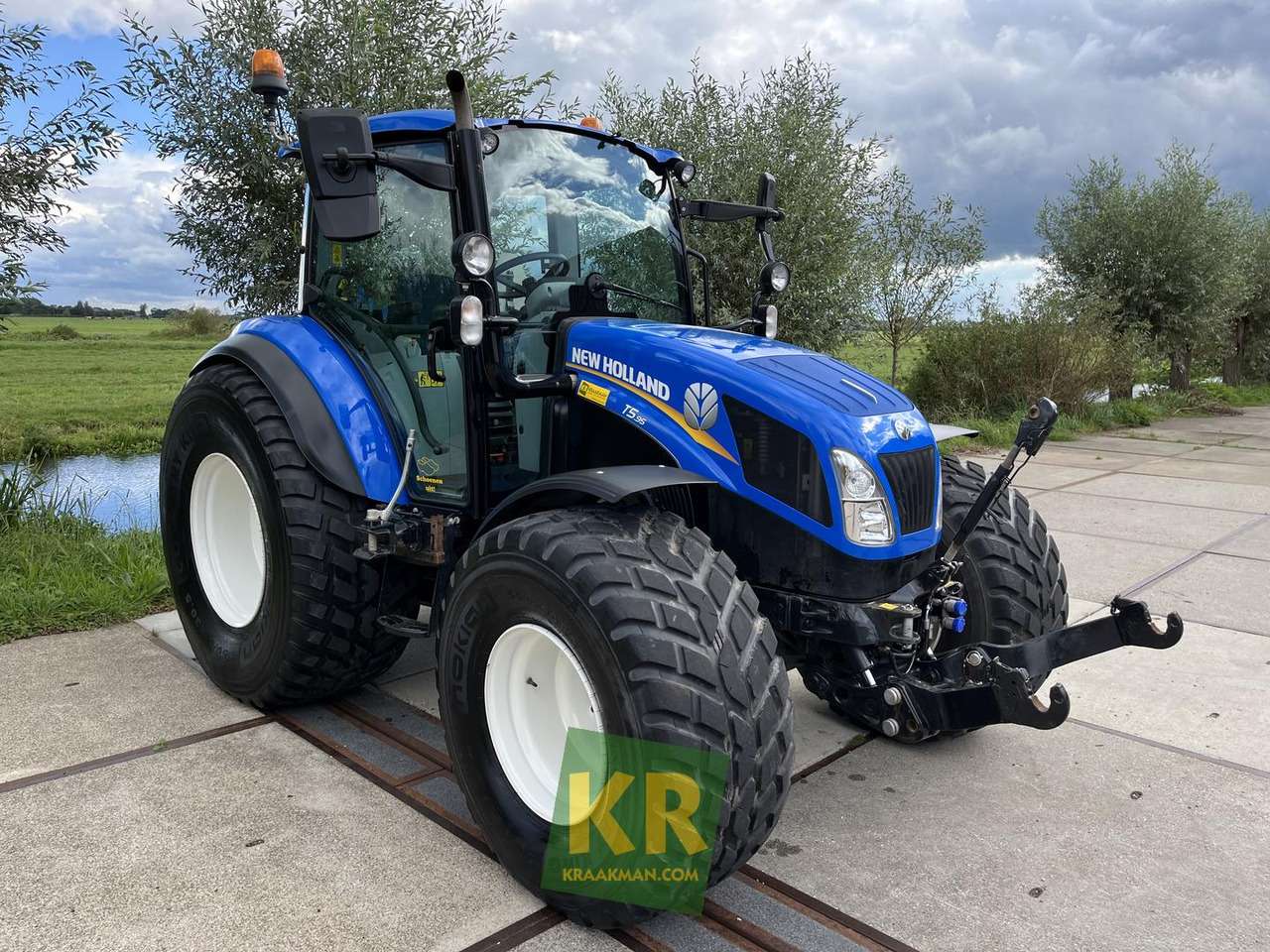 New Holland T5.95 - Tractor agricol: Foto 5 New Holland T5.95 - Tractor agricol: Foto 5
