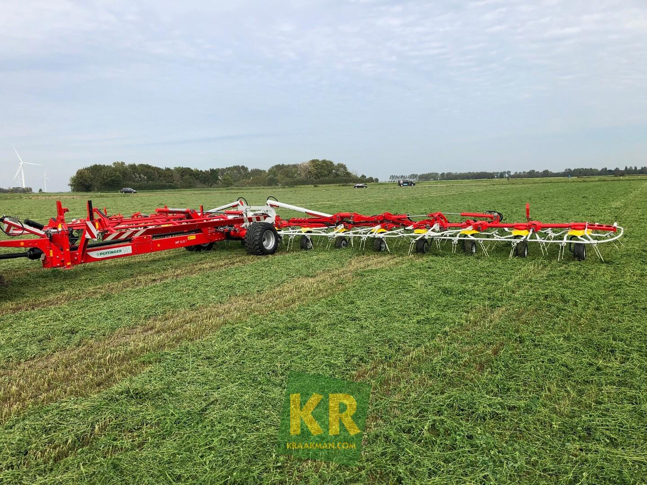 Pottinger HIT - Maşină de întors fânul: Foto 2 Pottinger HIT - Maşină de întors fânul: Foto 2