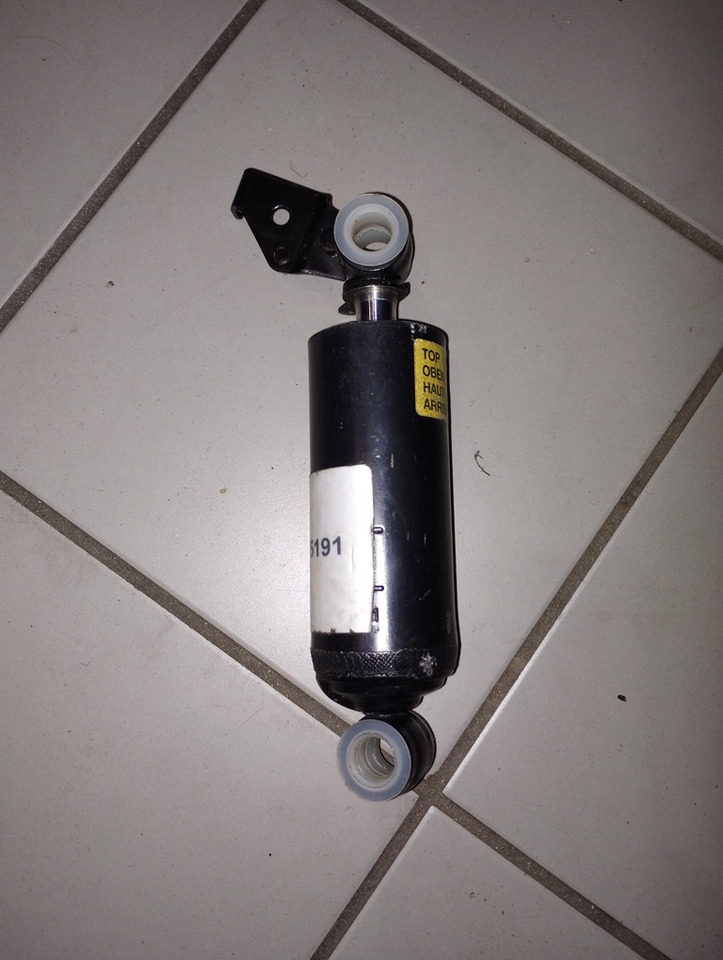 AMORTYZATOR FOTELA MAN MERCEDES SCANIA 895191 SABO - Cabină și interior: Foto 1 AMORTYZATOR FOTELA MAN MERCEDES SCANIA 895191 SABO - Cabină și interior: Foto 1