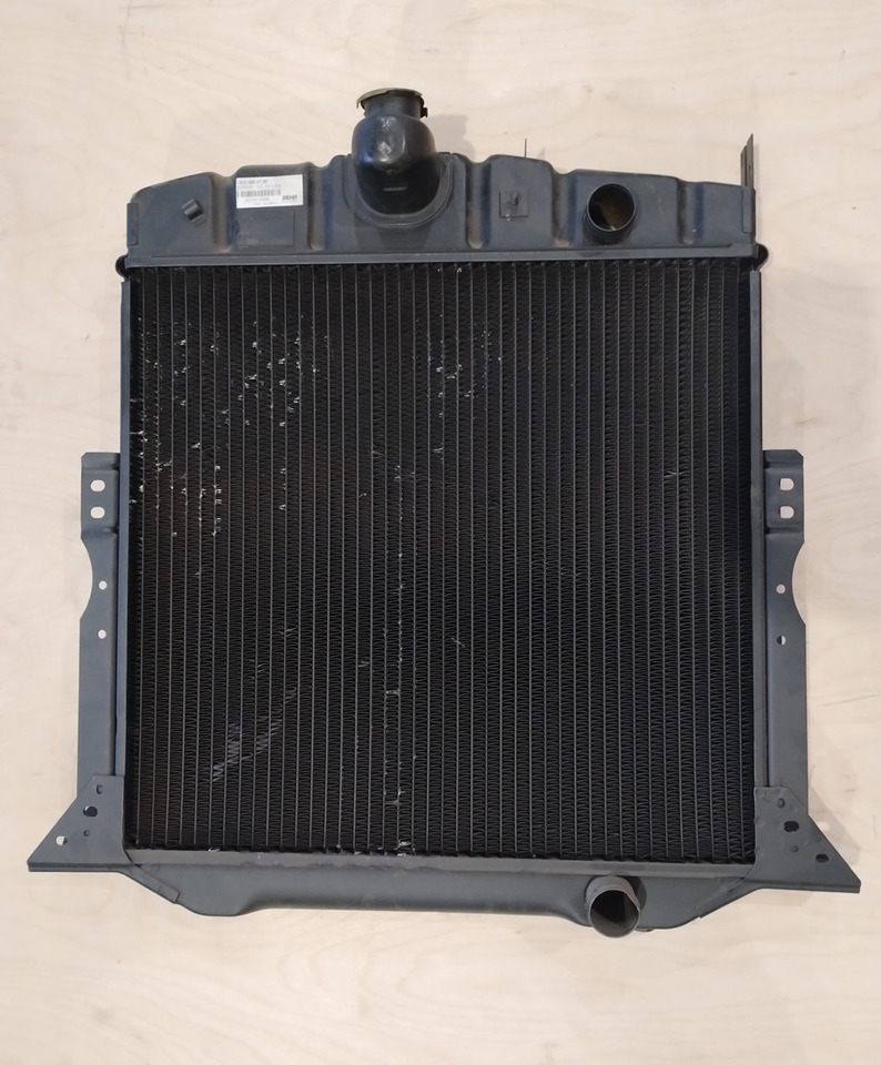 CHŁODNICA WODY MERCEDES LP 608 808 3145004702 - Radiator: Foto 1 CHŁODNICA WODY MERCEDES LP 608 808 3145004702 - Radiator: Foto 1