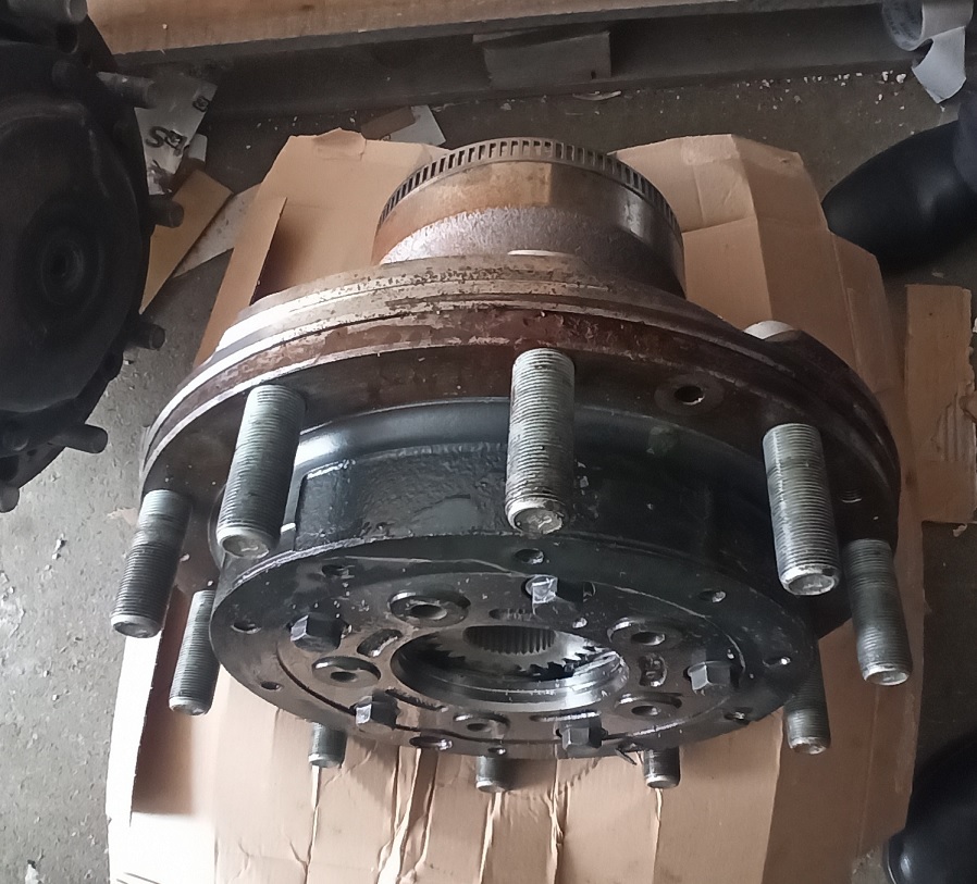 MERCEDES-BENZ AL7/56D 29/24 29:24 ACTROS 8X6 8X8 MP2 MP3 - Axă față pentru Camion: Foto 4 MERCEDES-BENZ AL7/56D 29/24 29:24 ACTROS 8X6 8X8 MP2 MP3 - Axă față pentru Camion: Foto 4