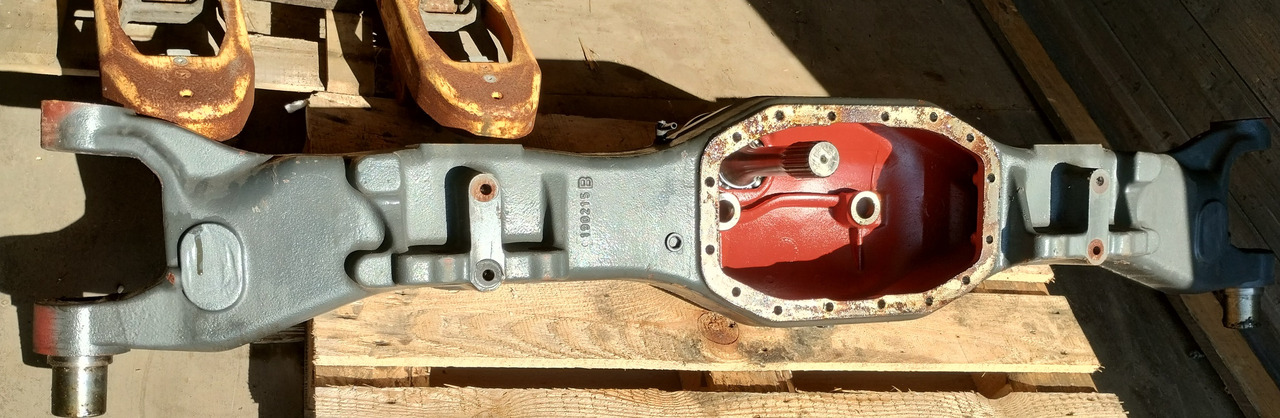 Mercedes Actros AXLE HOUSING MP2 MP3 8x8 AD7 - Axă față: Foto 1 Mercedes Actros AXLE HOUSING MP2 MP3 8x8 AD7 - Axă față: Foto 1