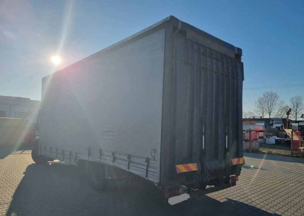 MAN LE 15 220 - Maşină de tractare: Foto 4 MAN LE 15 220 - Maşină de tractare: Foto 4