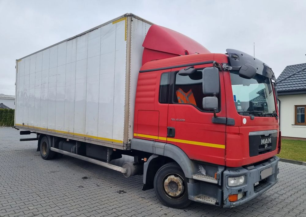 MAN TGL 12 220 - Camion furgon: Foto 2 MAN TGL 12 220 - Camion furgon: Foto 2