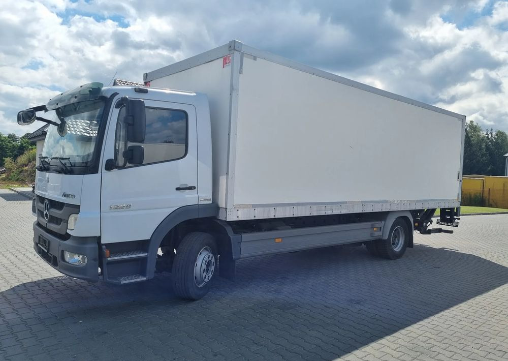 Mercedes-Benz Atego 1224 - Camion frigider: Foto 1 Mercedes-Benz Atego 1224 - Camion frigider: Foto 1