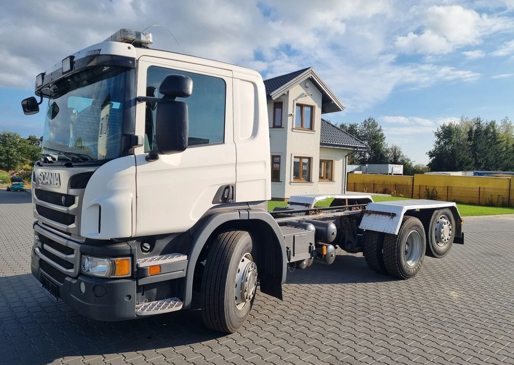 Scania P360 - Camion şasiu: Foto 1 Scania P360 - Camion şasiu: Foto 1