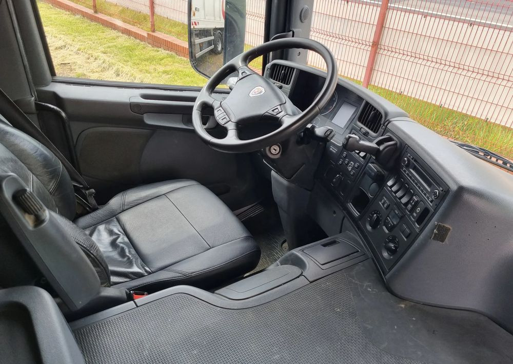 Scania P360 - Autogunoiere: Foto 5 Scania P360 - Autogunoiere: Foto 5
