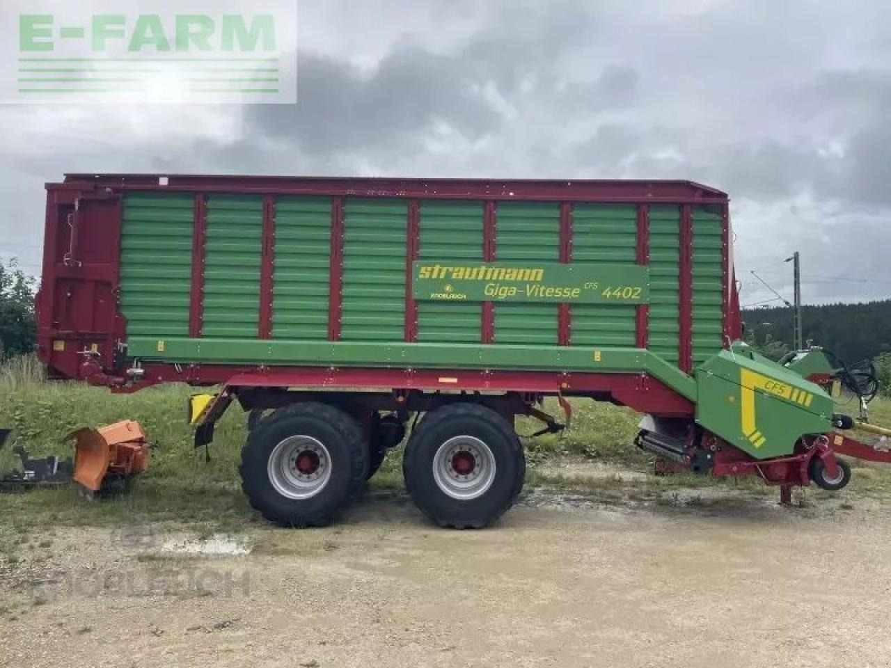 Strautmann giga vitesse cfs 4402 - Alte utilaje: Foto 2 Strautmann giga vitesse cfs 4402 - Alte utilaje: Foto 2