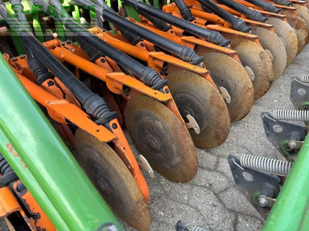 Amazone adp super 2000 - Maşină pentru prelucrarea solului: Foto 4 Amazone adp super 2000 - Maşină pentru prelucrarea solului: Foto 4