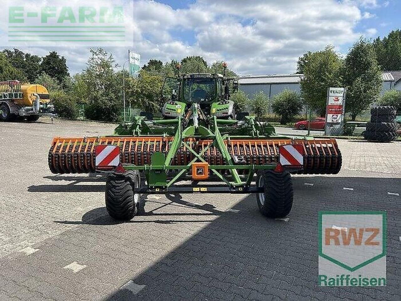 Amazone catros+ 6002-2 - Grapă cu discuri: Foto 4 Amazone catros+ 6002-2 - Grapă cu discuri: Foto 4