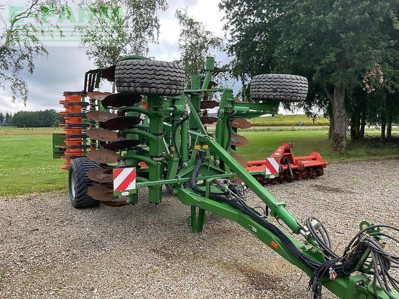 Amazone certos 4001-2 - Grapă cu discuri: Foto 1 Amazone certos 4001-2 - Grapă cu discuri: Foto 1