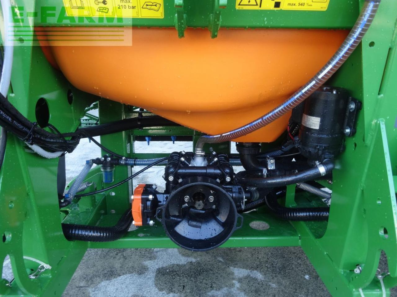 Amazone uf 901 - Maşină de erbicidat tractata: Foto 2 Amazone uf 901 - Maşină de erbicidat tractata: Foto 2