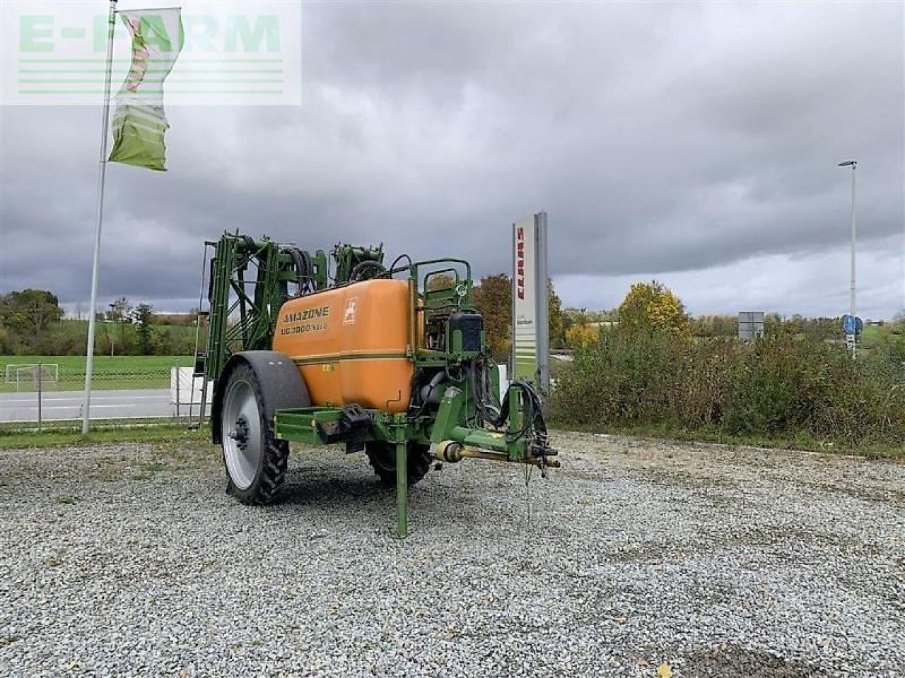 Amazone ug 3000 nova - Maşină de erbicidat tractata: Foto 1 Amazone ug 3000 nova - Maşină de erbicidat tractata: Foto 1