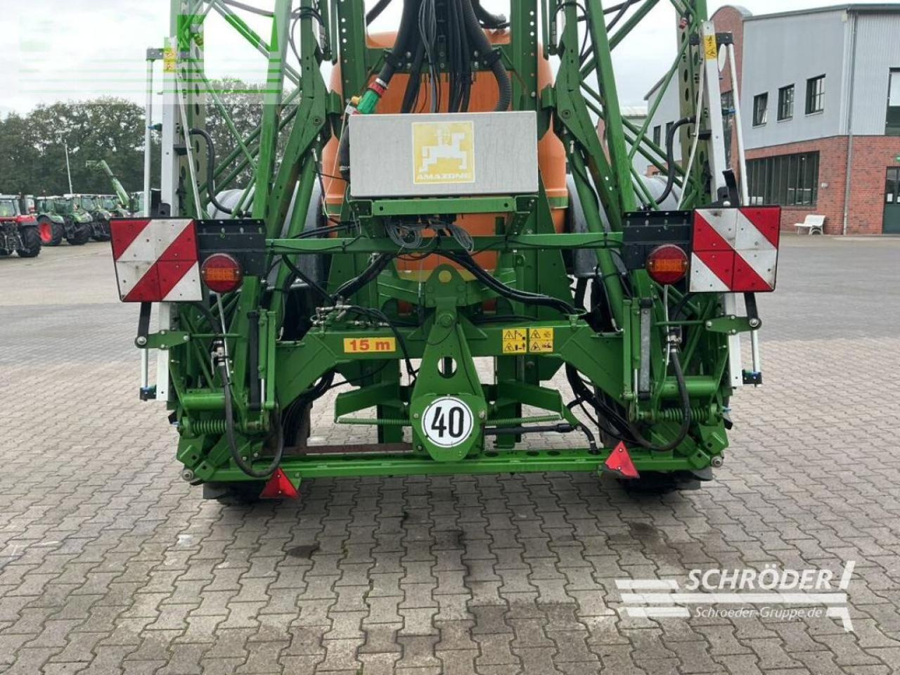Amazone ug 3000 nova mit druckluftbremse - Maşină de erbicidat tractata: Foto 4 Amazone ug 3000 nova mit druckluftbremse - Maşină de erbicidat tractata: Foto 4