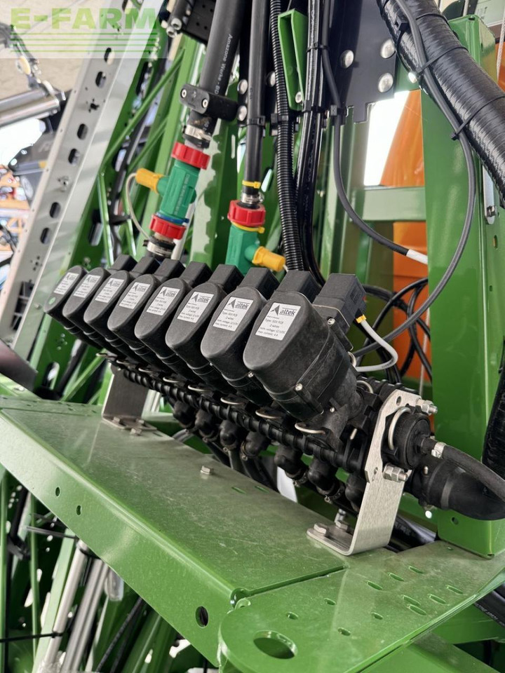 Amazone ug 3000 super - Maşină de erbicidat tractata: Foto 4 Amazone ug 3000 super - Maşină de erbicidat tractata: Foto 4