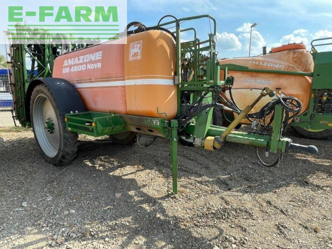 Amazone ug 4500 nova - Maşină de erbicidat tractata: Foto 1 Amazone ug 4500 nova - Maşină de erbicidat tractata: Foto 1