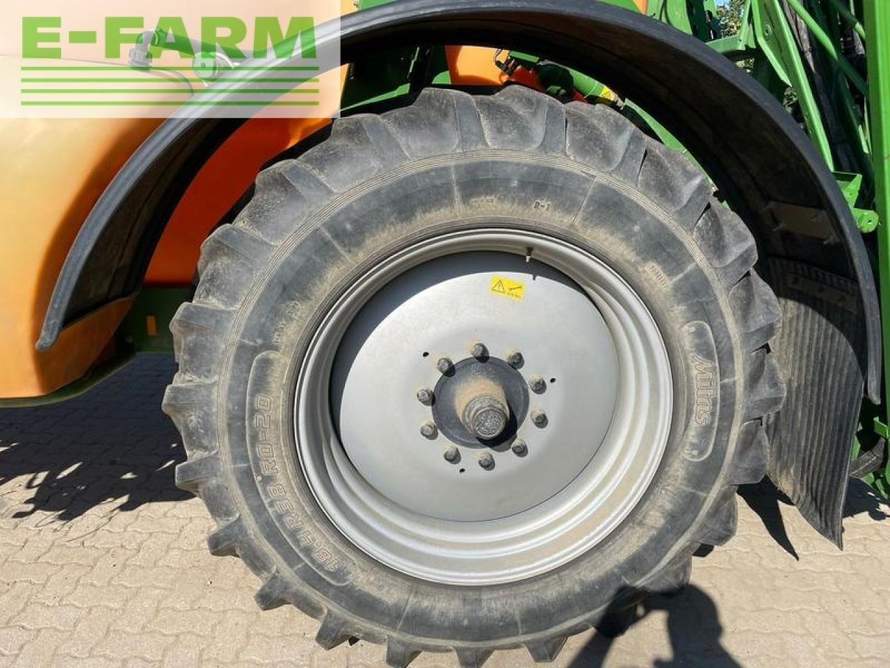 Amazone ux 4200 special - Maşină de erbicidat tractata: Foto 5 Amazone ux 4200 special - Maşină de erbicidat tractata: Foto 5