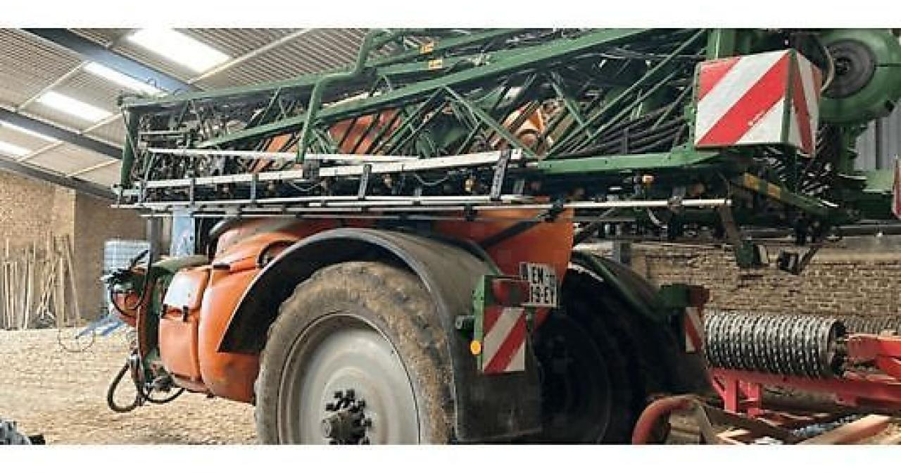 Amazone ux5200 - Maşină de erbicidat tractata: Foto 1 Amazone ux5200 - Maşină de erbicidat tractata: Foto 1