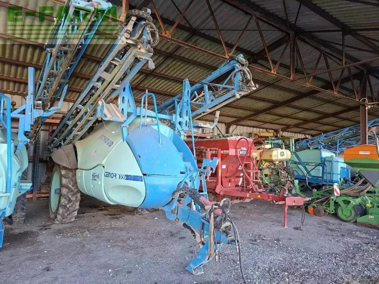 Berthoud tenor 4346 - Maşină de erbicidat tractata: Foto 1 Berthoud tenor 4346 - Maşină de erbicidat tractata: Foto 1