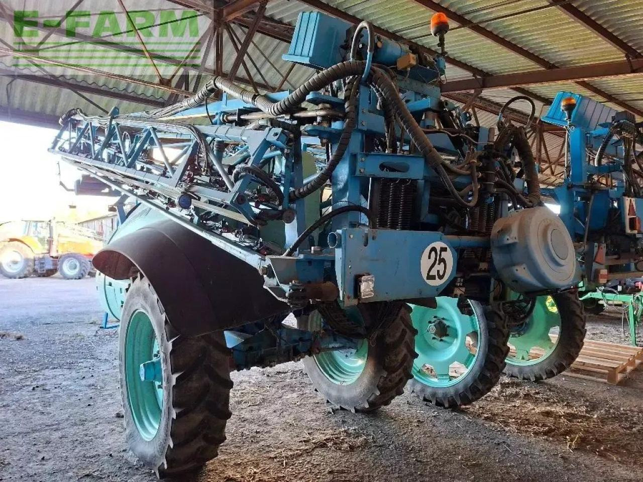 Berthoud tenor 4346 - Maşină de erbicidat tractata: Foto 4 Berthoud tenor 4346 - Maşină de erbicidat tractata: Foto 4