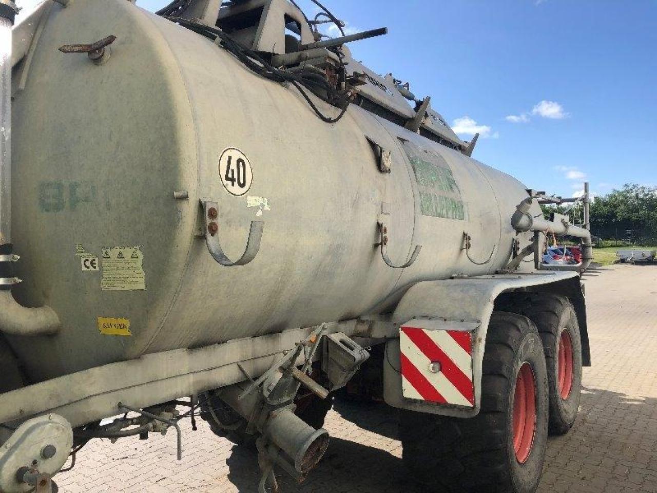 Briri vttw 14000 - Cisternă vidanjă: Foto 2 Briri vttw 14000 - Cisternă vidanjă: Foto 2