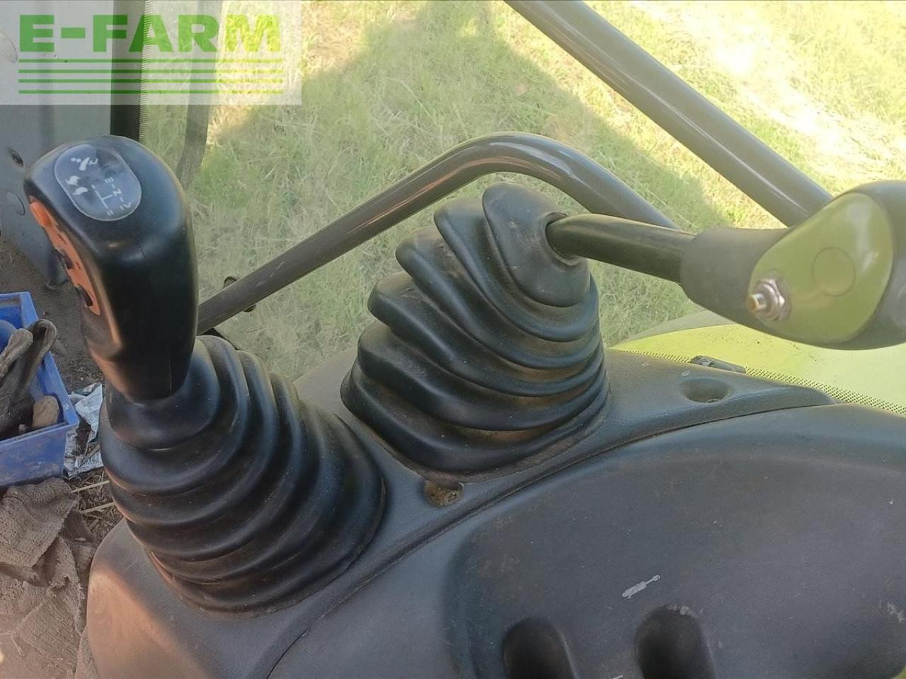 CLAAS ARES 826 - Tractor agricol: Foto 4 CLAAS ARES 826 - Tractor agricol: Foto 4
