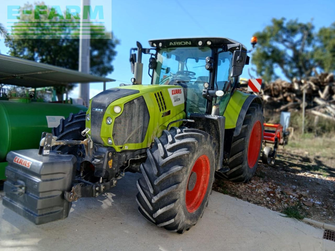 CLAAS ARION 660 St4 CMATIC - Tractor agricol: Foto 1 CLAAS ARION 660 St4 CMATIC - Tractor agricol: Foto 1