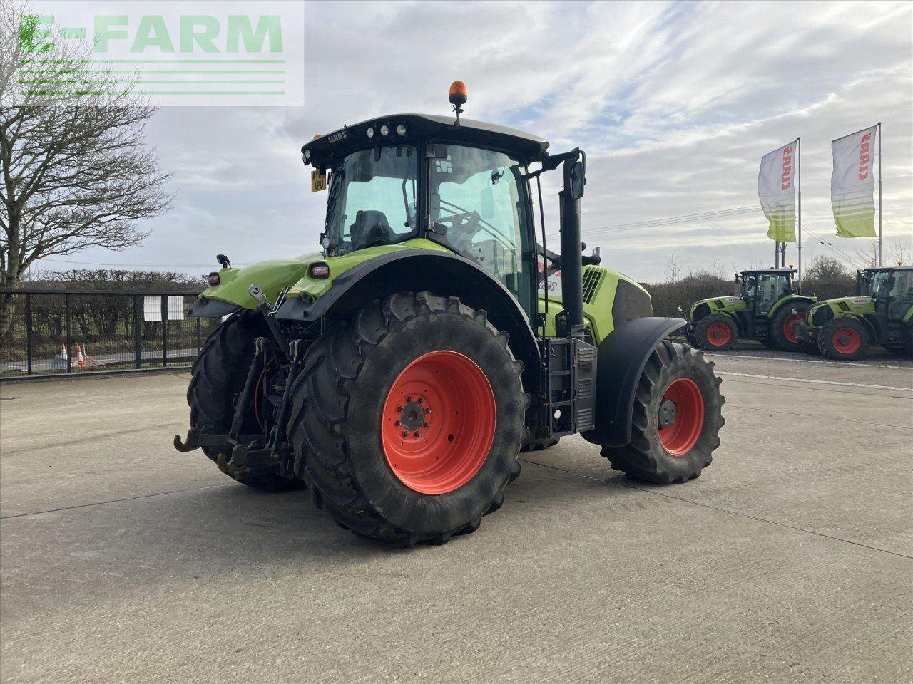 CLAAS AXION 800 - Tractor agricol: Foto 5 CLAAS AXION 800 - Tractor agricol: Foto 5