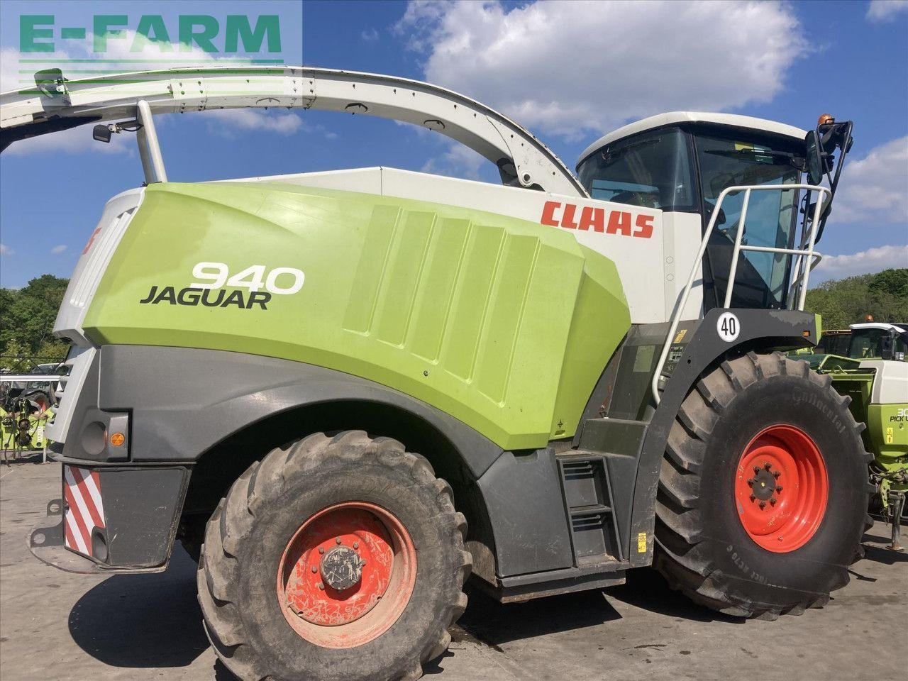CLAAS JAGUAR 940 C/W PU300 4WD - Combină de Recoltat Furaj: Foto 1 CLAAS JAGUAR 940 C/W PU300 4WD - Combină de Recoltat Furaj: Foto 1