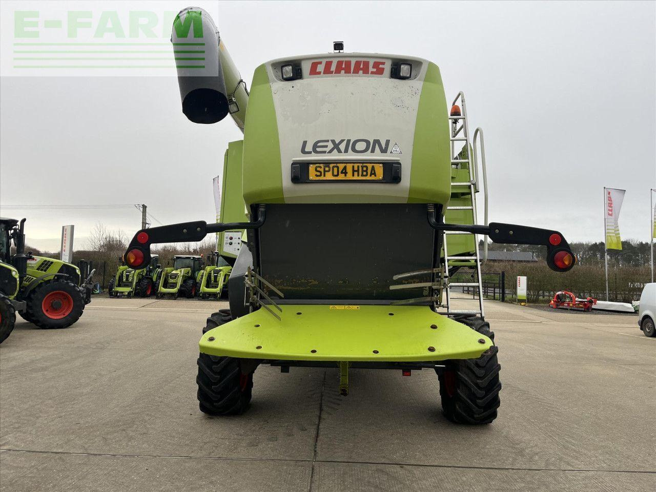 Combină de recoltat cereale CLAAS LEXION 530 M: Foto 6
