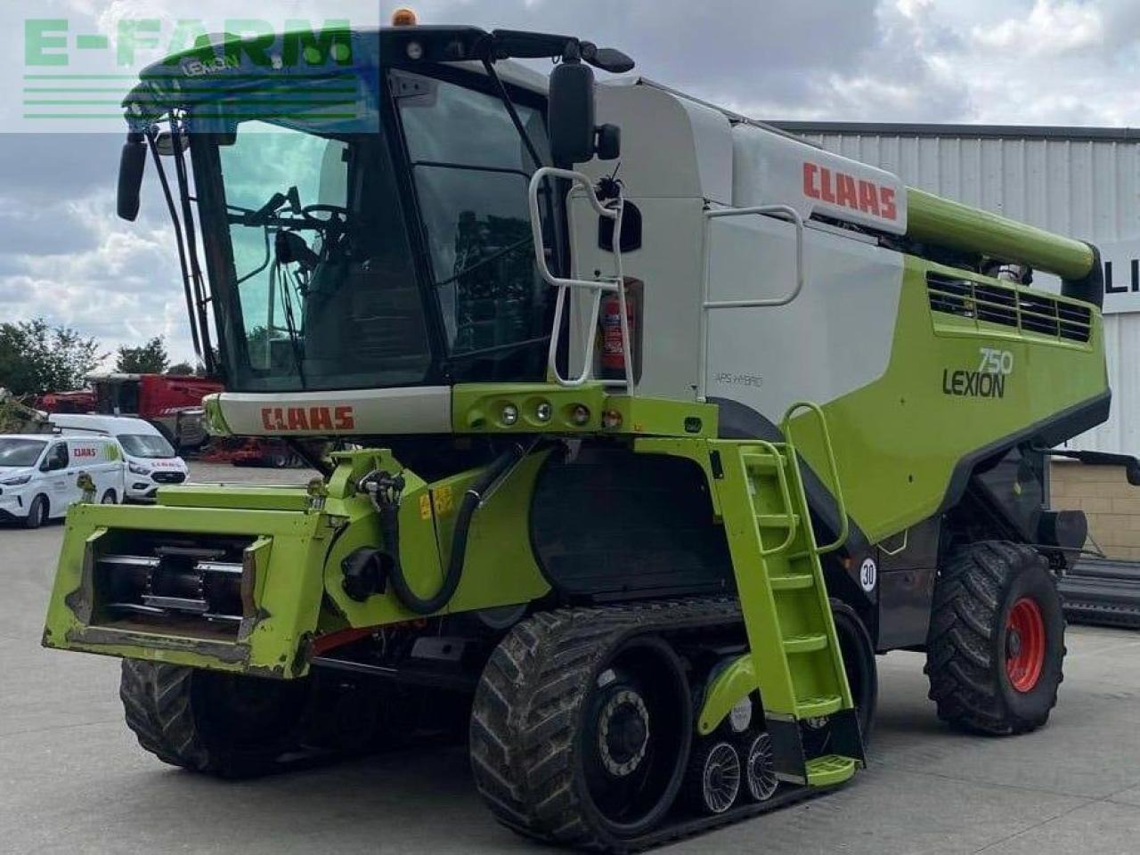 CLAAS LEXION 750 TT - Combină de recoltat cereale: Foto 1 CLAAS LEXION 750 TT - Combină de recoltat cereale: Foto 1
