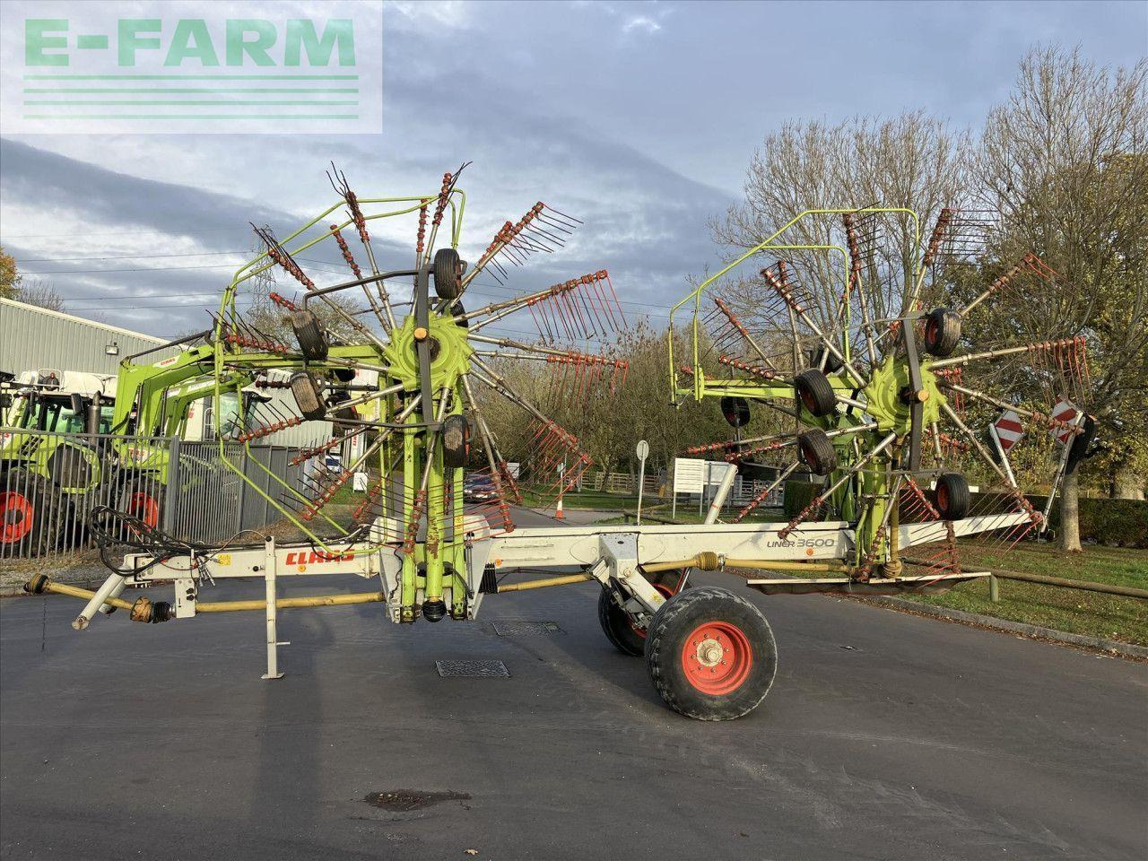 CLAAS LINER 3600 - Maşină de întors fânul: Foto 2 CLAAS LINER 3600 - Maşină de întors fânul: Foto 2