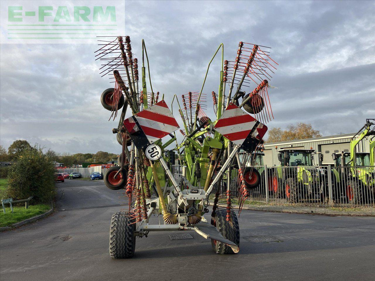 CLAAS LINER 3600 - Maşină de întors fânul: Foto 4 CLAAS LINER 3600 - Maşină de întors fânul: Foto 4
