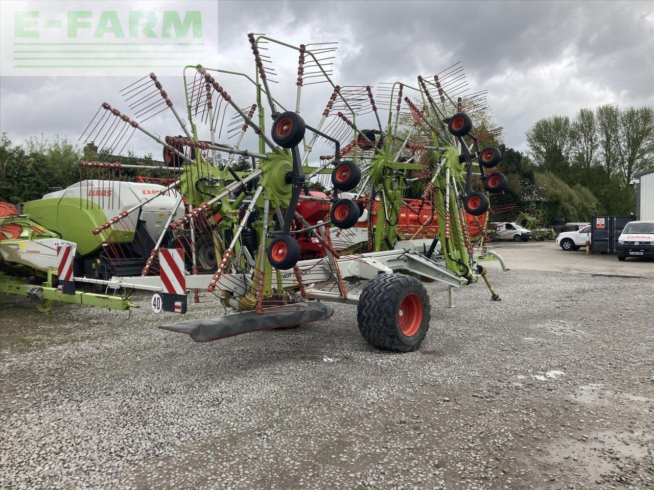 CLAAS LINER 3600 HH - Maşină de întors fânul: Foto 2 CLAAS LINER 3600 HH - Maşină de întors fânul: Foto 2