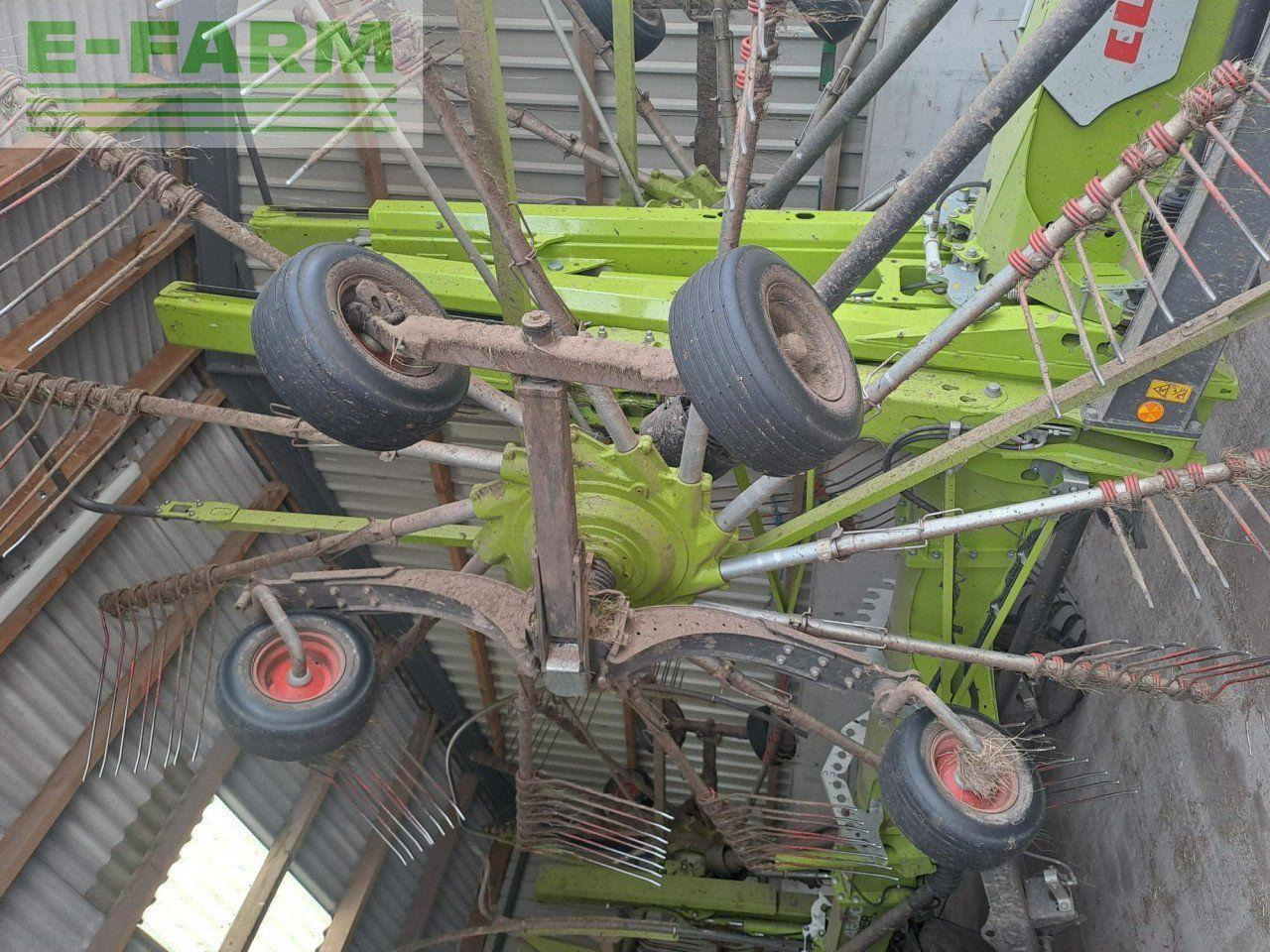 CLAAS LINER 4800 BUSINESS - Maşină de întors fânul: Foto 3 CLAAS LINER 4800 BUSINESS - Maşină de întors fânul: Foto 3