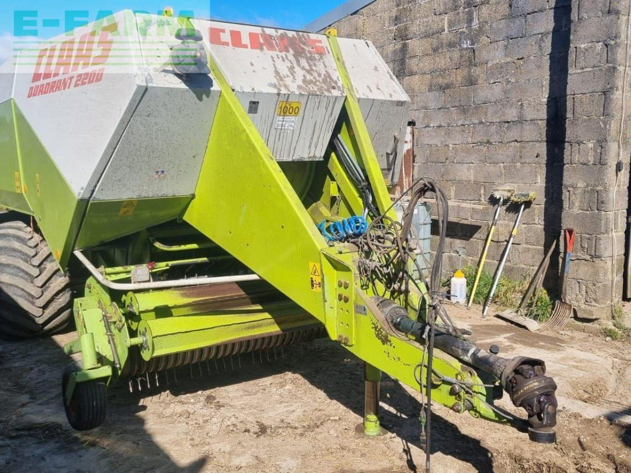 CLAAS USED 2001 QUADRANT 2200 - Presă baloţi dreptunghiulari: Foto 2 CLAAS USED 2001 QUADRANT 2200 - Presă baloţi dreptunghiulari: Foto 2