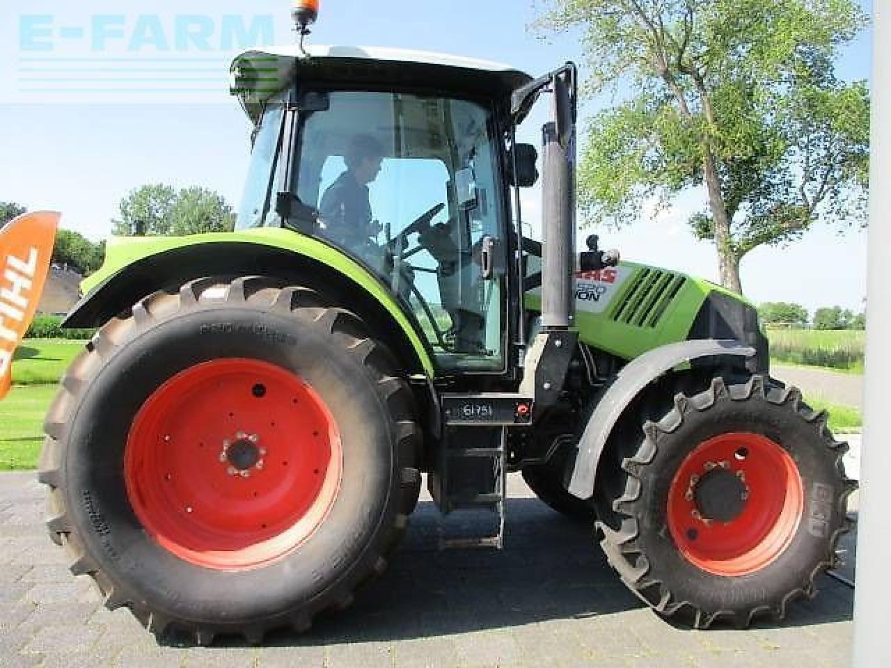 CLAAS arion 520 - Tractor agricol: Foto 4 CLAAS arion 520 - Tractor agricol: Foto 4