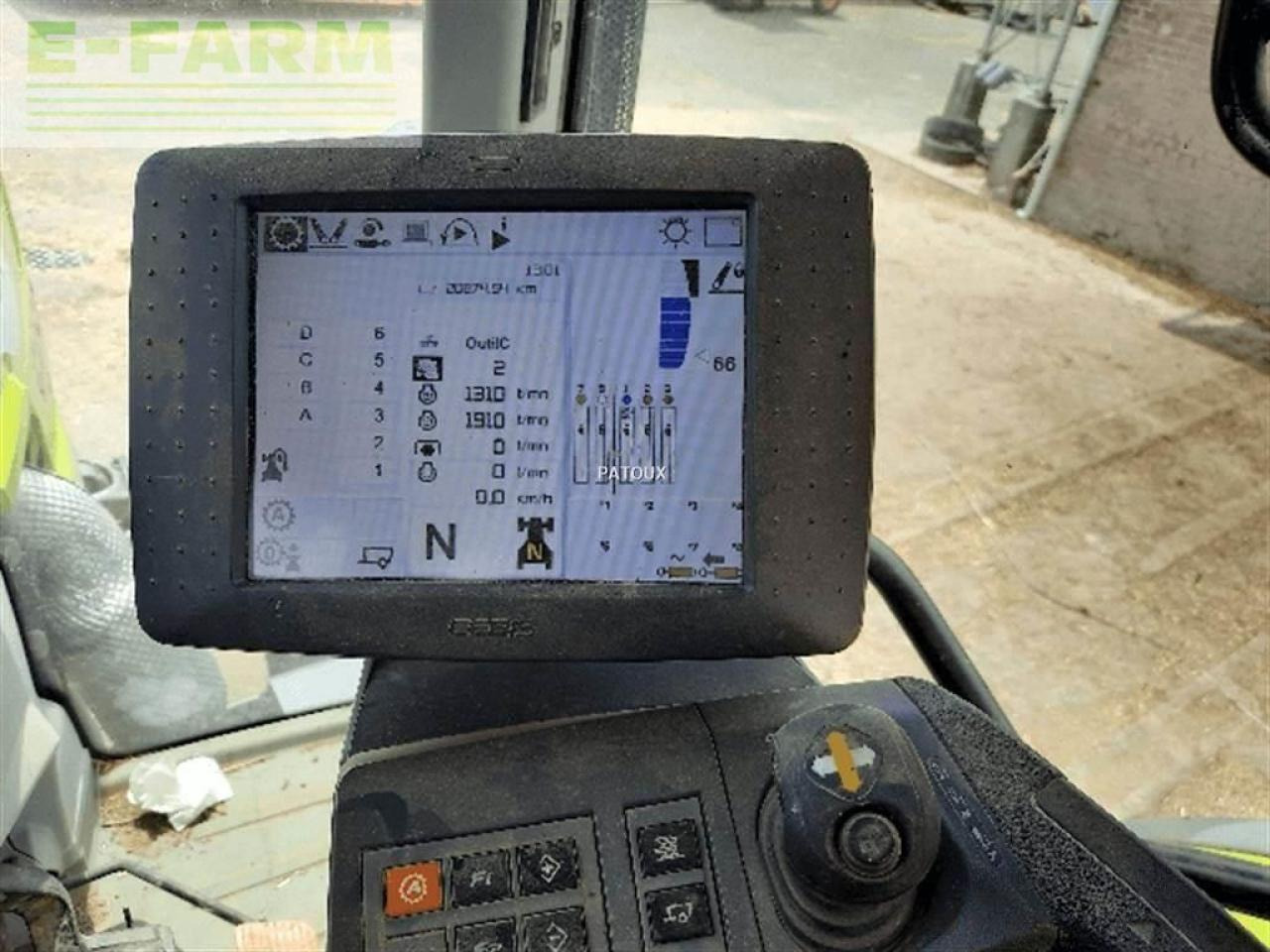 CLAAS arion 620 cebis CEBIS - Tractor agricol: Foto 4 CLAAS arion 620 cebis CEBIS - Tractor agricol: Foto 4