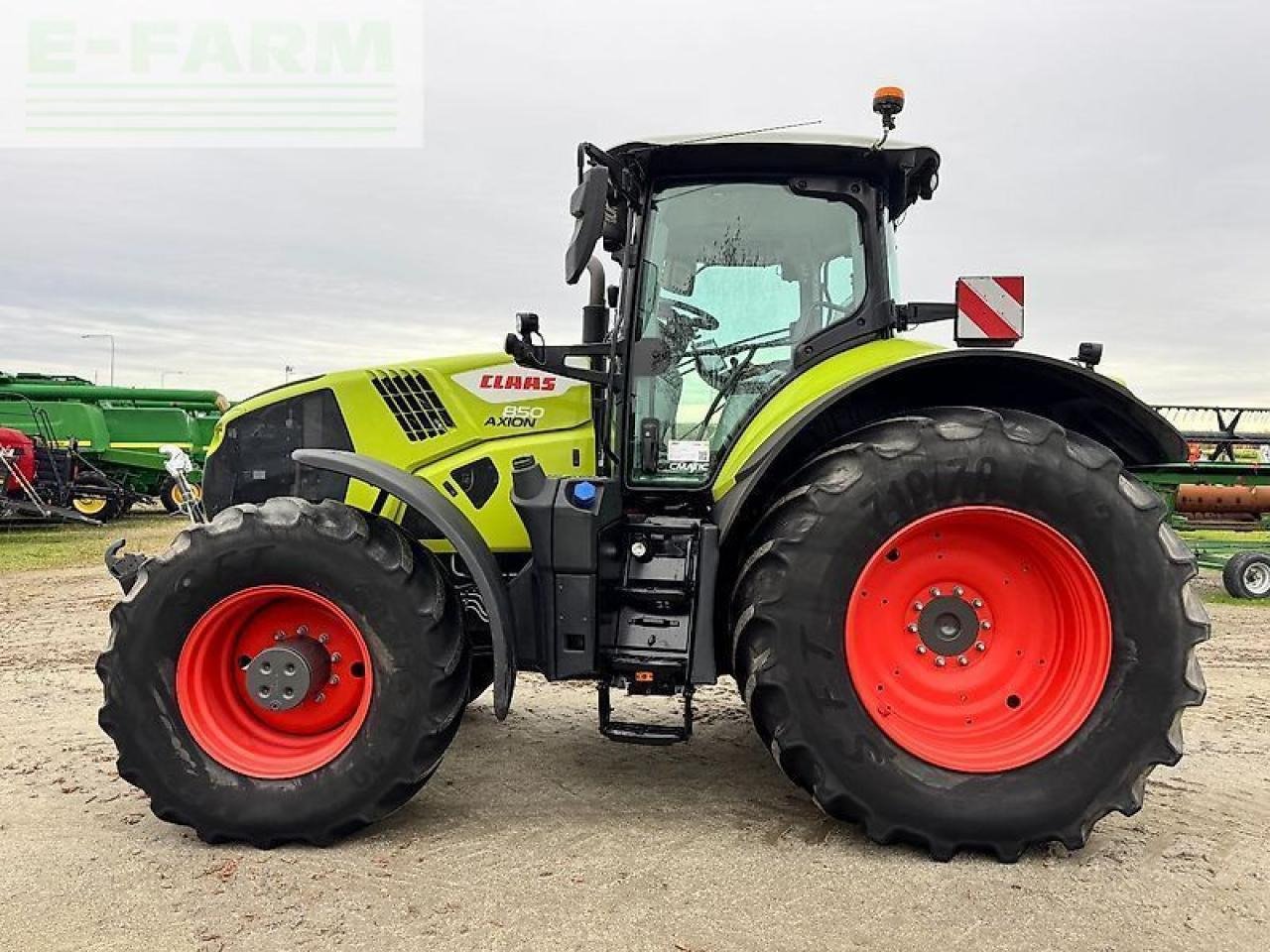 CLAAS axion 850 - Tractor agricol: Foto 2 CLAAS axion 850 - Tractor agricol: Foto 2