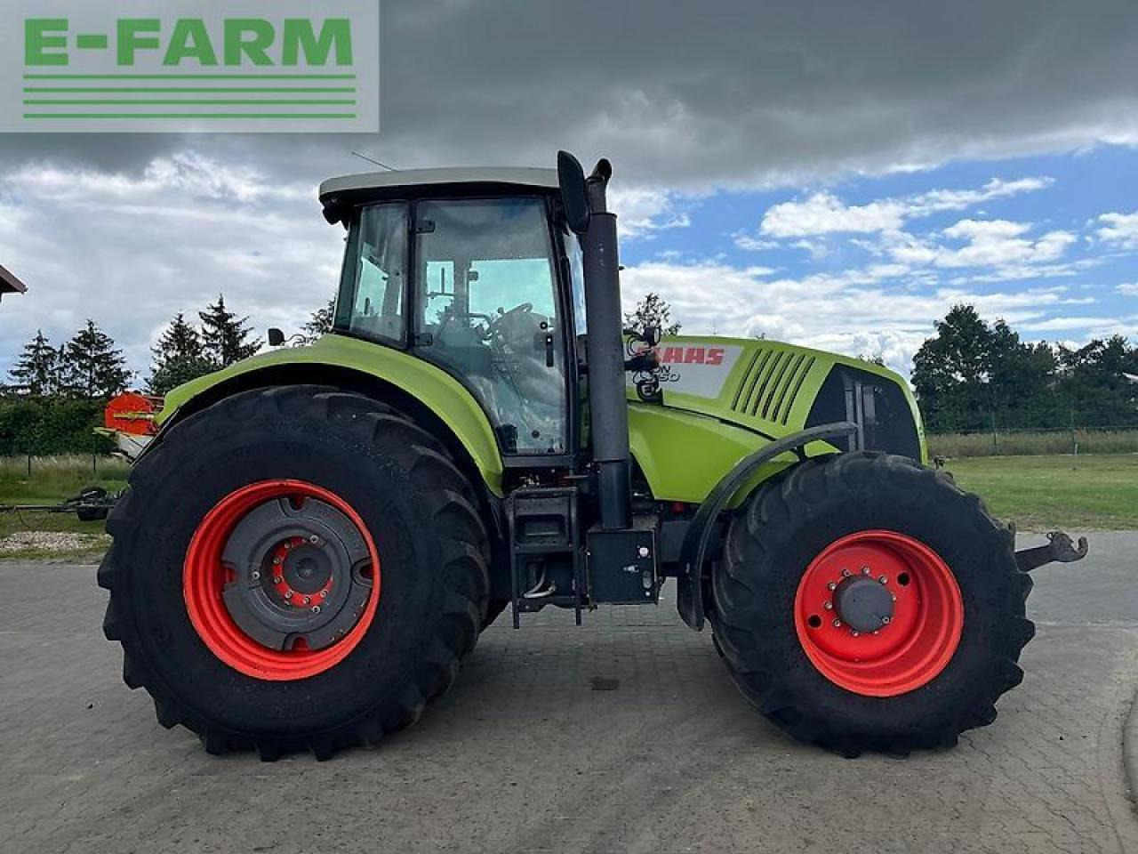CLAAS axion 850 cebis - Tractor agricol: Foto 4 CLAAS axion 850 cebis - Tractor agricol: Foto 4