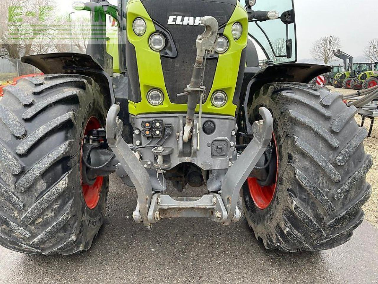 CLAAS axion 870 cmatic cebis CMATIC CEBIS - Tractor agricol: Foto 2 CLAAS axion 870 cmatic cebis CMATIC CEBIS - Tractor agricol: Foto 2