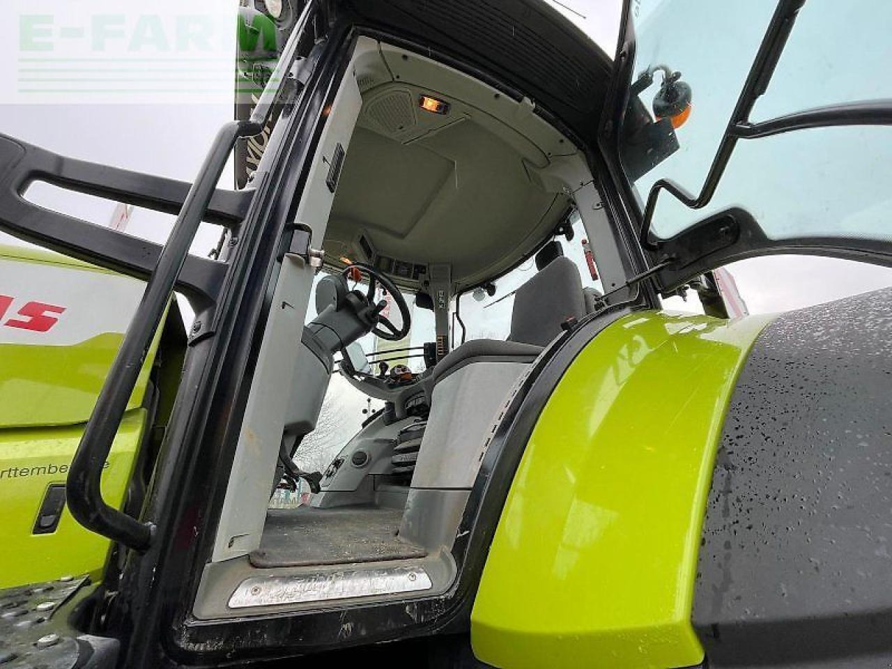 CLAAS axion 870 cmatic cebis CMATIC CEBIS - Tractor agricol: Foto 4 CLAAS axion 870 cmatic cebis CMATIC CEBIS - Tractor agricol: Foto 4
