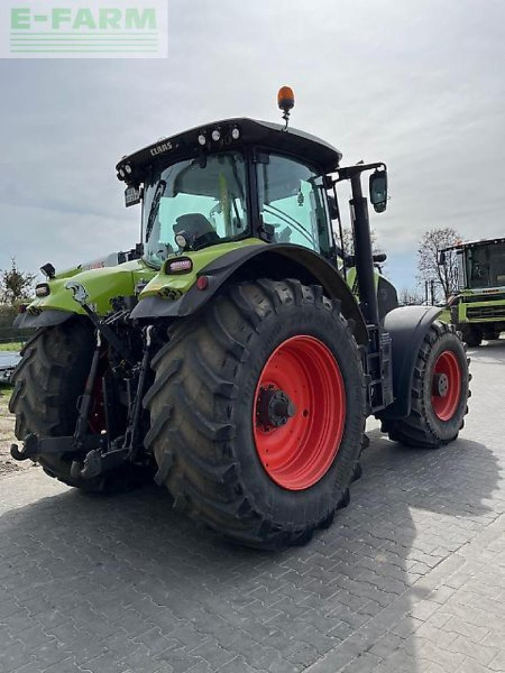 CLAAS axion 870 cmatic t4f CMATIC - Tractor agricol: Foto 5 CLAAS axion 870 cmatic t4f CMATIC - Tractor agricol: Foto 5
