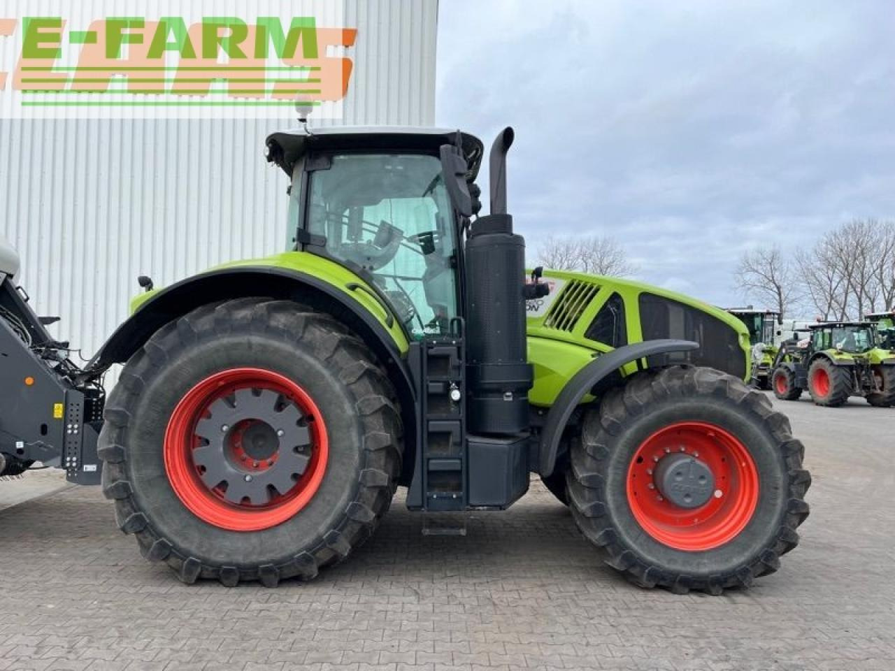 CLAAS axion 920 cmatic cebis CMATIC CEBIS - Tractor agricol: Foto 1 CLAAS axion 920 cmatic cebis CMATIC CEBIS - Tractor agricol: Foto 1